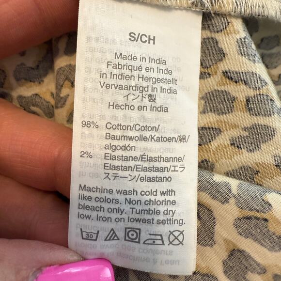Women's J. Crew Leopard‎ Print Short Sleeve Pullover Blouse Size Small - Picture 4 of 8